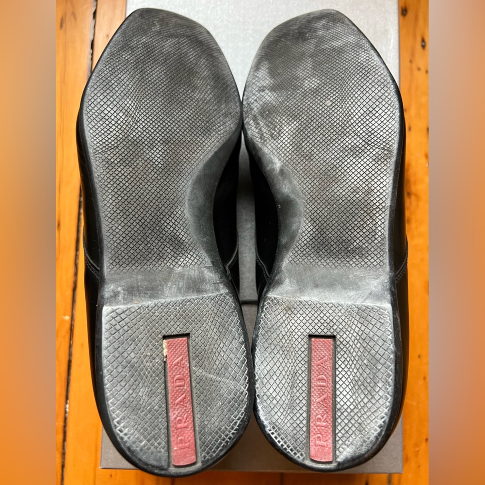 Prada laced shoe. Vintage!… gently used but in great condition. - Picture 9 of 9